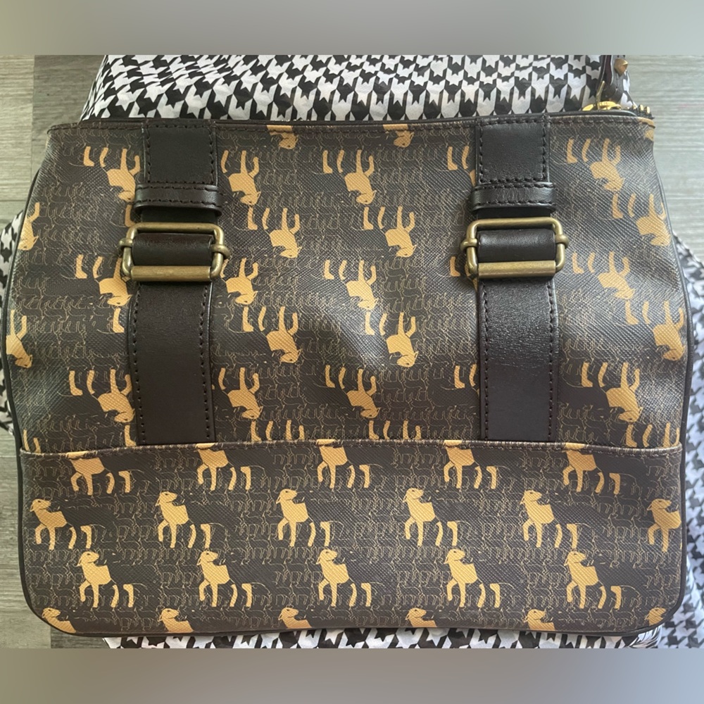 L.A.M.B. Clutch - Picture 5 of 7
